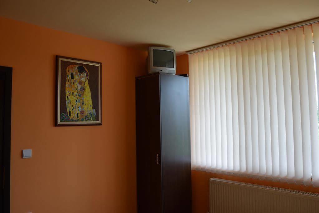 Mariana Apartment Pavel Banya Esterno foto