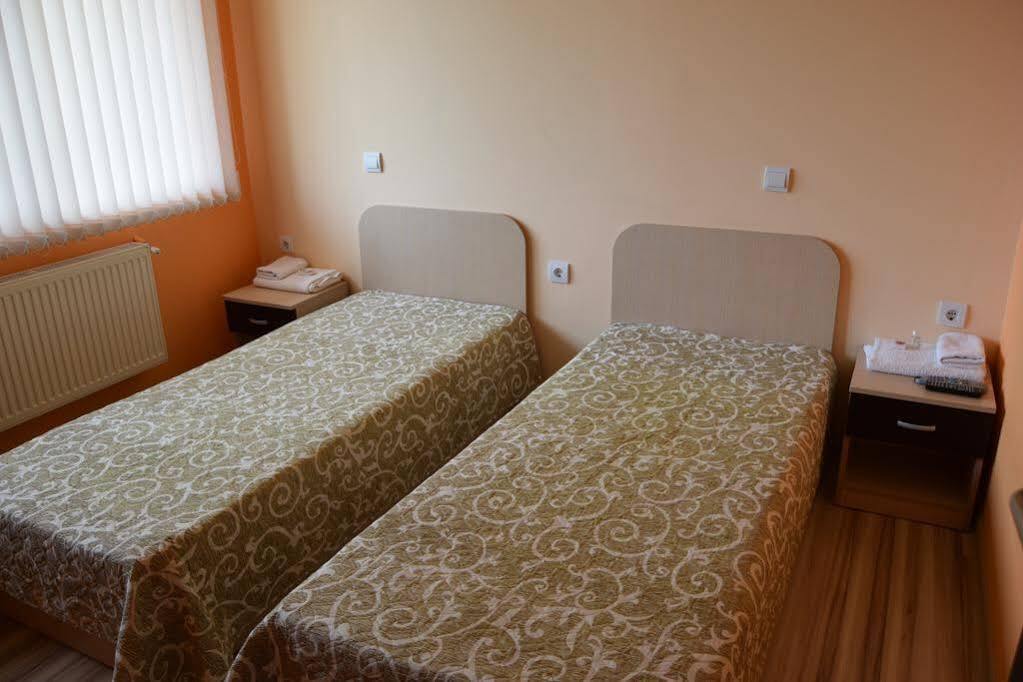 Mariana Apartment Pavel Banya Esterno foto