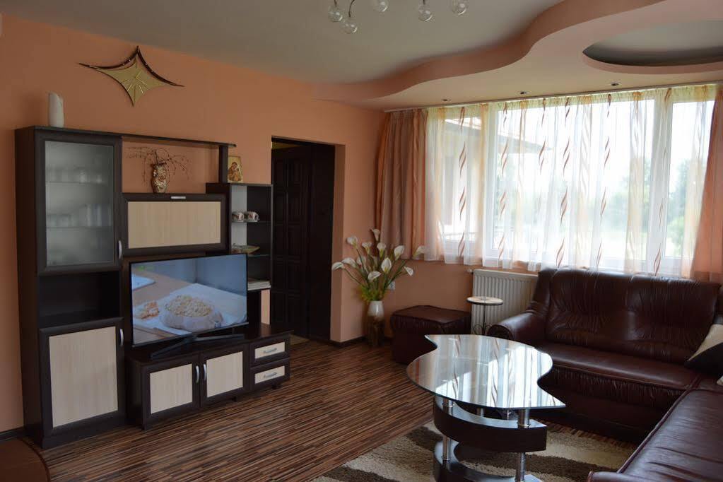 Mariana Apartment Pavel Banya Esterno foto